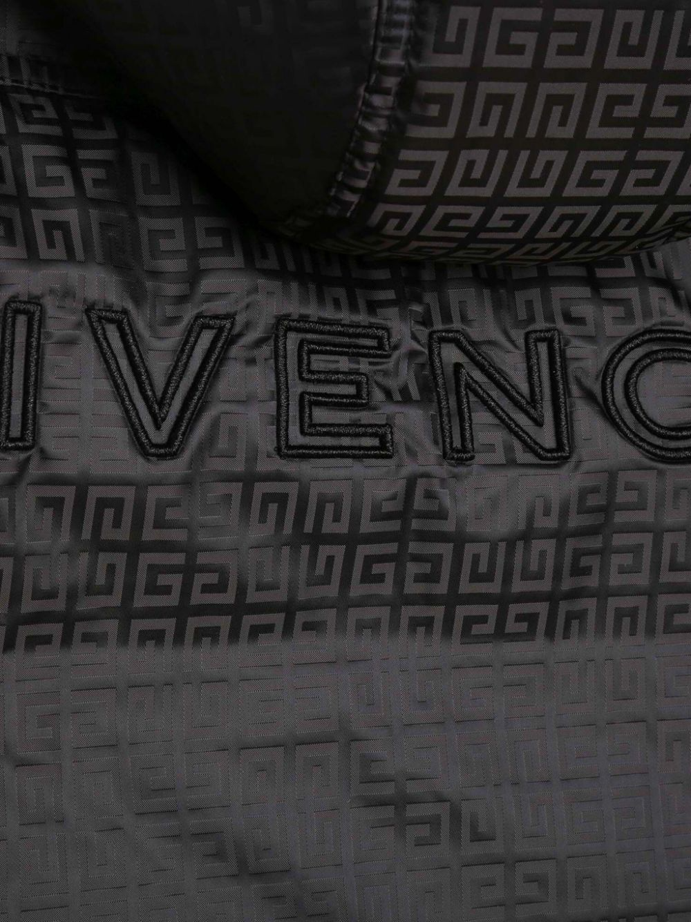 纪梵希童装夹克