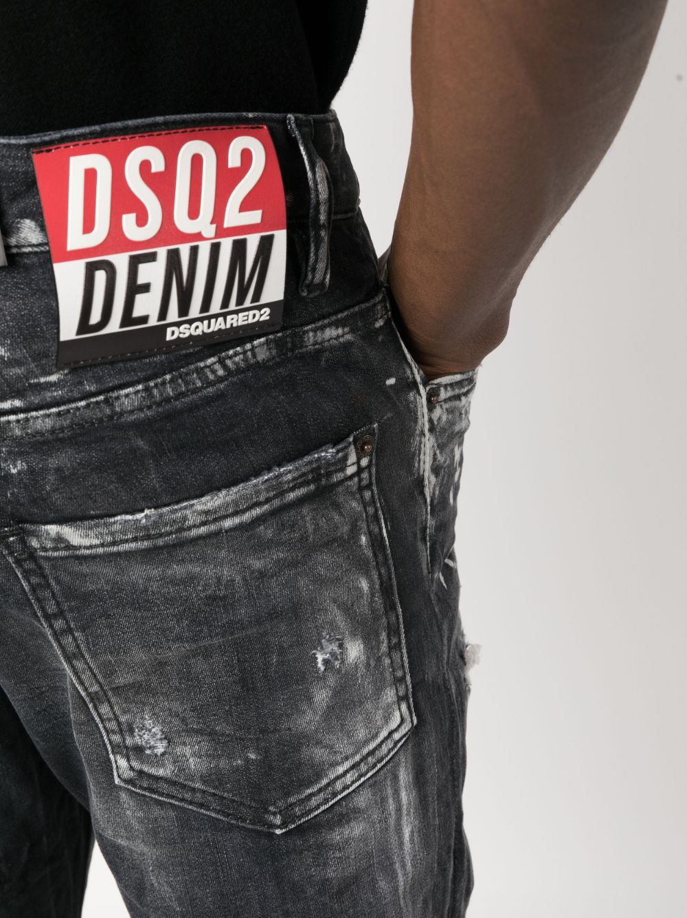 DSQUARED2牛仔裤