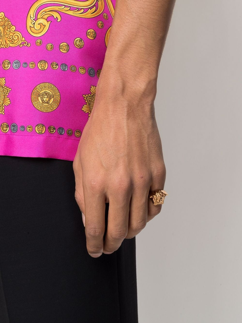 VERSACE RING