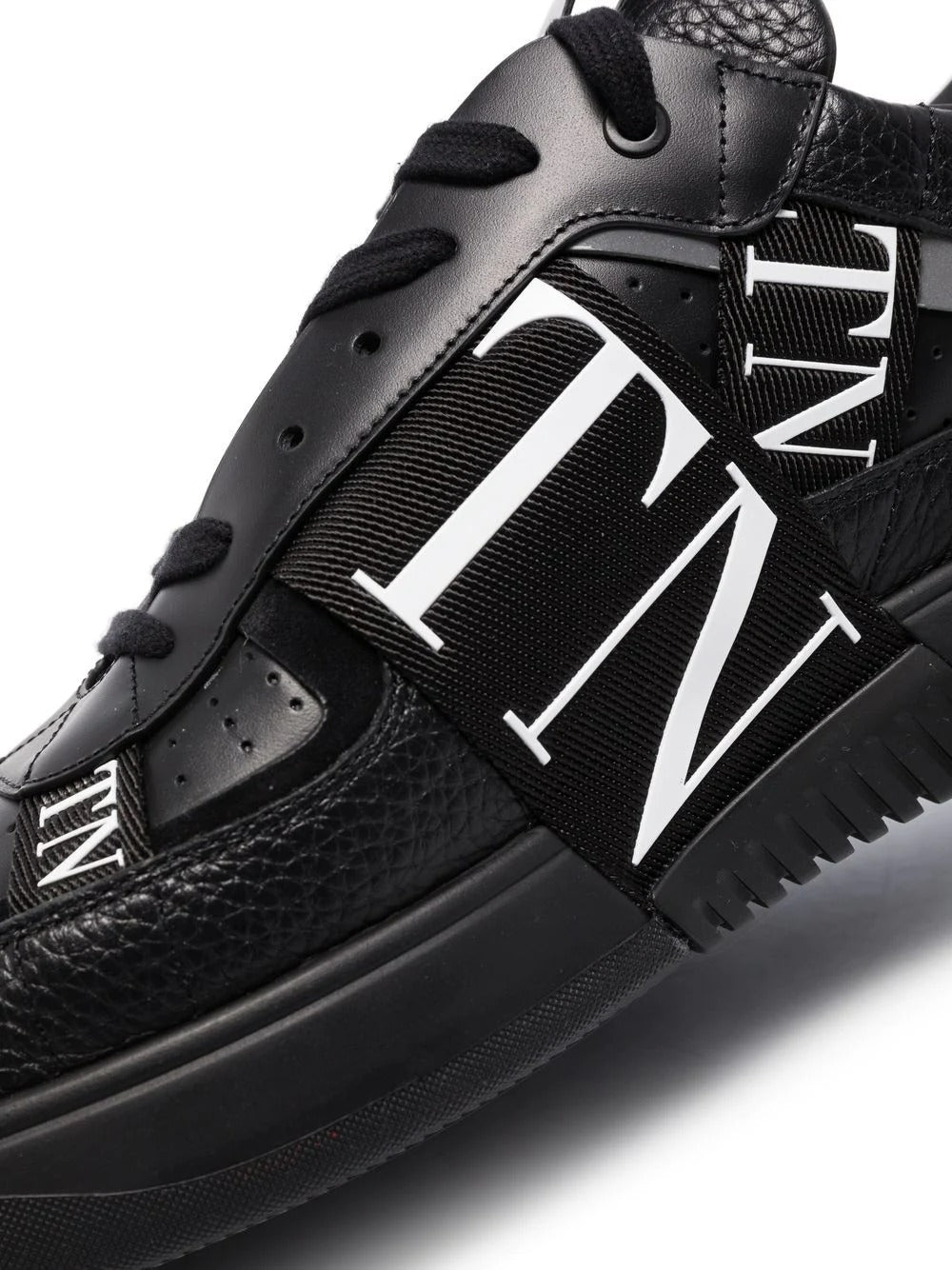 VALENTINO SNEAKERS