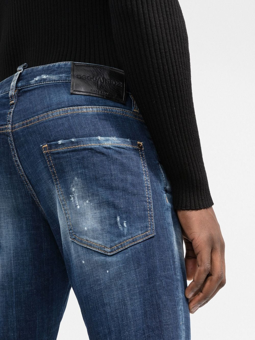 DSQUARED2牛仔裤