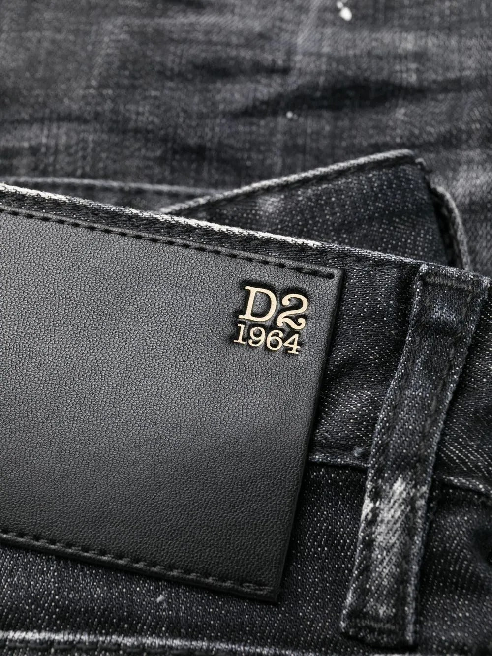 DSQUARED2牛仔裤
