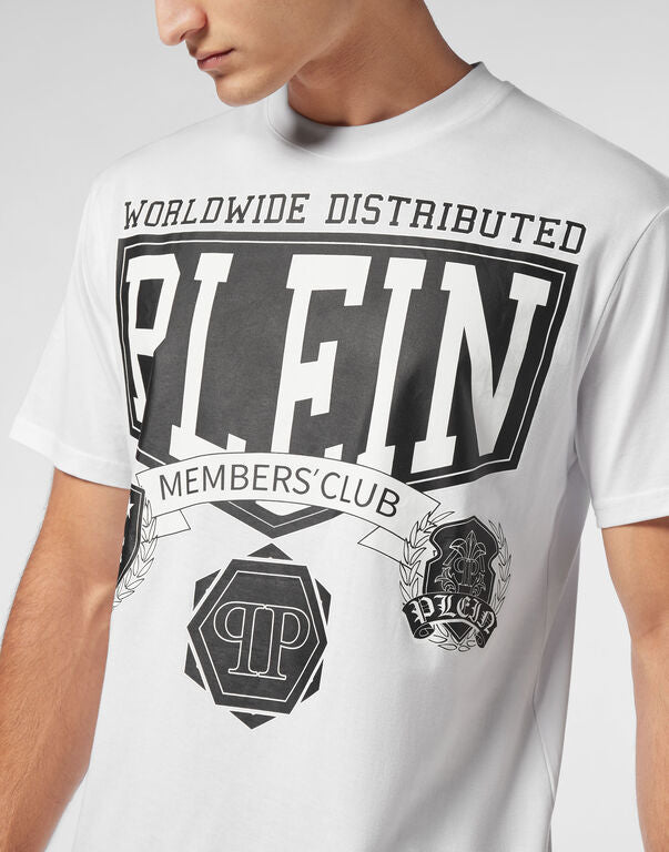 Philipp Plein white T-shirt with "PLEIN MEMBERS CLUB" graphic and coat of arms, available at Lestyle Boutique.