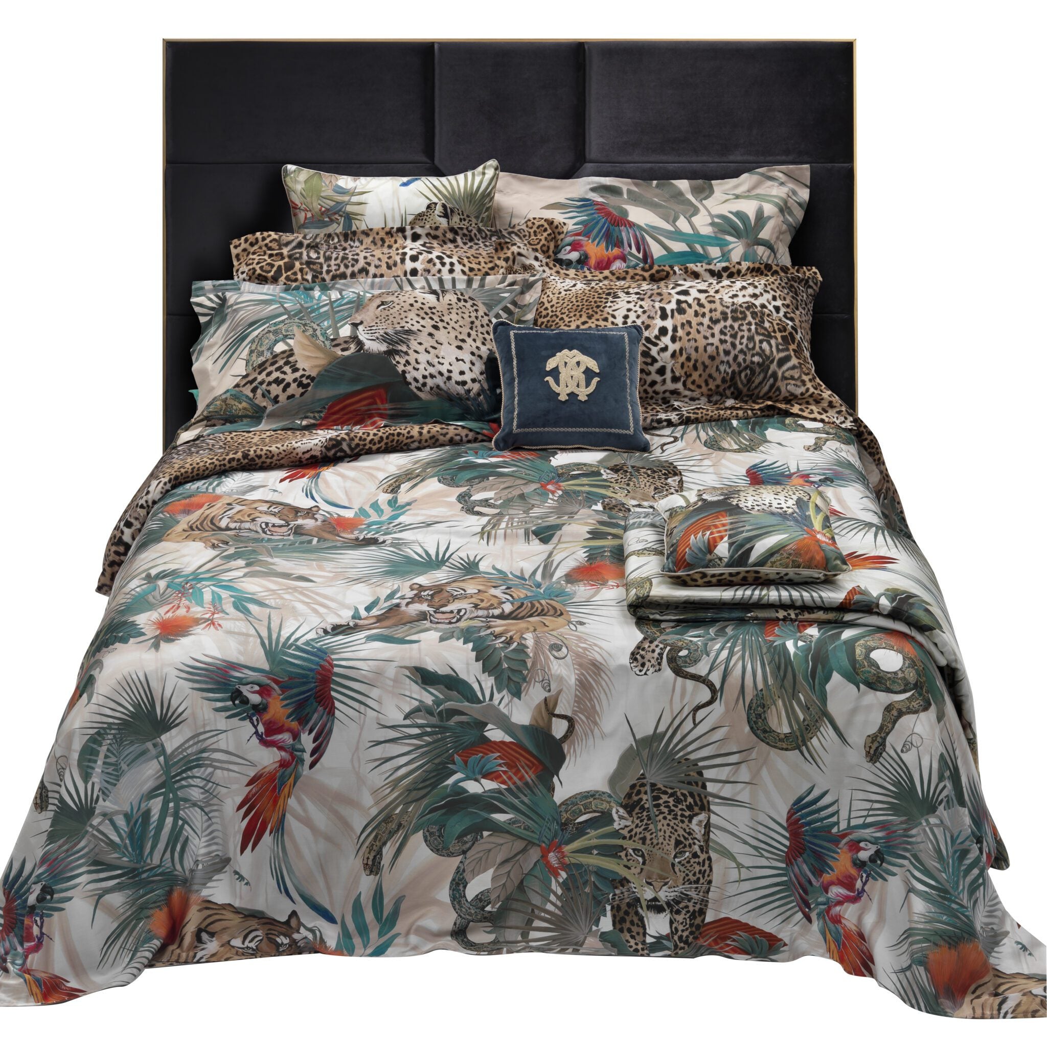 Roberto Cavalli duvet set featuring jungle design, luxurious materials, available at Lestyle Boutique Melbourne