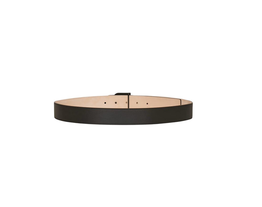 Luxury Balmain black calf leather belt featuring a distinctive logo buckle. This premium accessory showcases punch-hole detailing for an adjustable fit, making it a versatile addition to any wardrobe. Ideal for both casual and formal occasions, this designer piece offers a blend of style and functionality, available at Lestyle Boutique Melbourne.