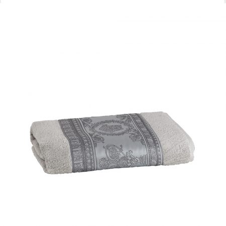 Baroque_LuxeFaceTowel_GreyWhite