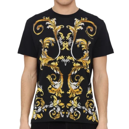 Versace Jeans Couture Barocco Outline T-shirt in black and gold, featuring an intricate baroque print, available at Lestyle Boutique.