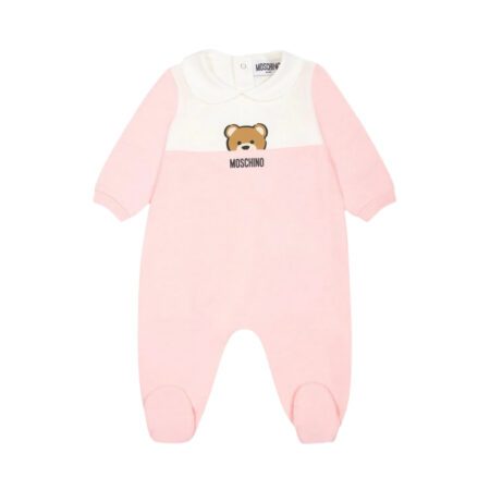 Moschino Kids baby girl pink cotton footed romper from the SS2025 collection, featuring a color-block design with white/cream chest panel, Peter Pan collar, long sleeves, snap closure, and Teddy Bear applique, available at Lestyle Boutique 136 Little Collins St.